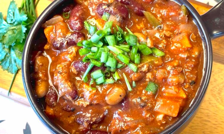 Saucepan of chili pinto beans